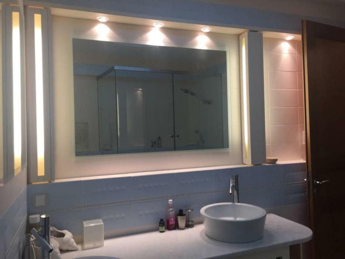 Azure Retreat Apartment Лутраки Екстериор снимка