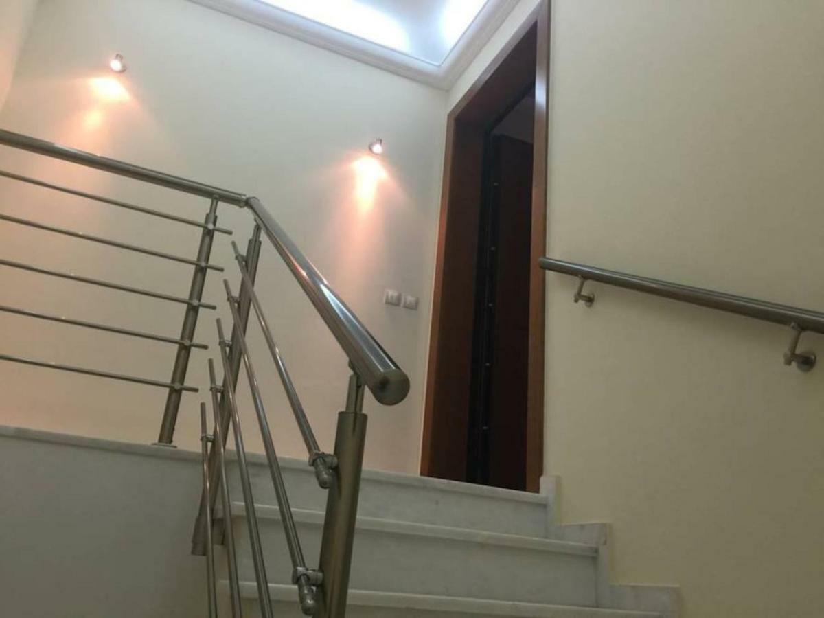 Azure Retreat Apartment Лутраки Екстериор снимка