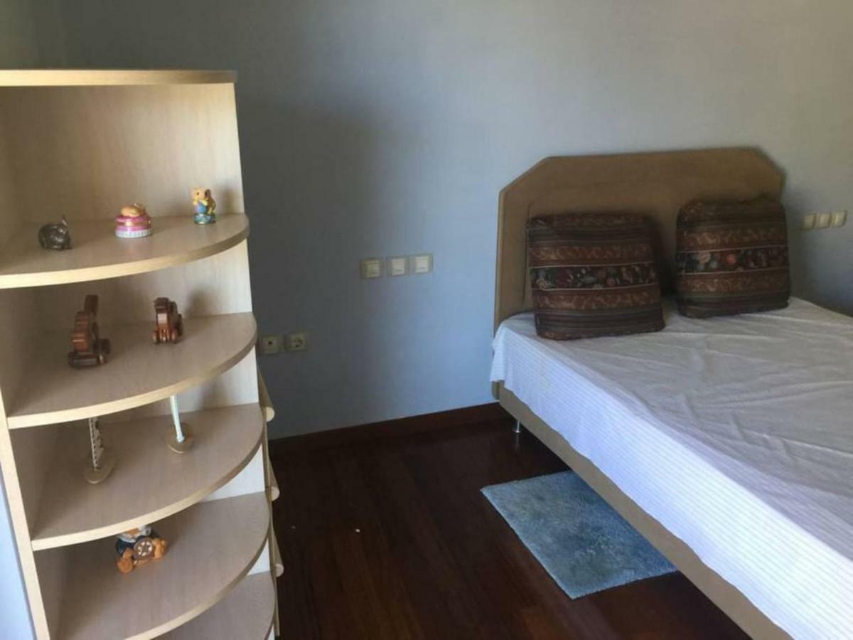 Azure Retreat Apartment Лутраки Екстериор снимка